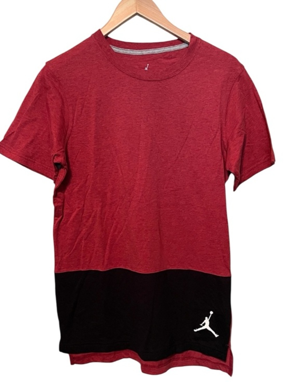 Jordan Red and Black Colorblock Short-Sleeve Tee XL teen Medium men’s